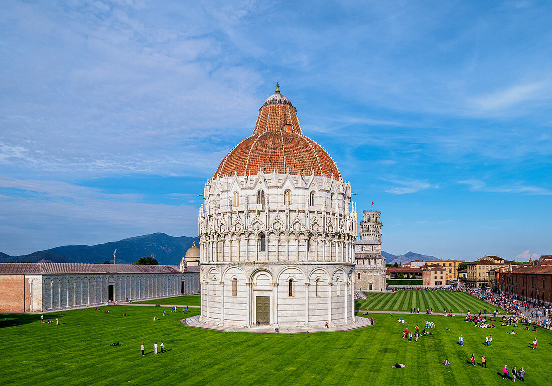 Baptisterium San Giovanni, erhöhte Ansicht, Piazza dei Miracoli, UNESCO-Weltkulturerbe, Pisa, Toskana, Italien, Europa