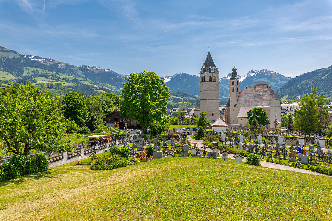 View of town and surrounding mountains, Kitzbuhel, Austrian Tyrol, Austria, Europe