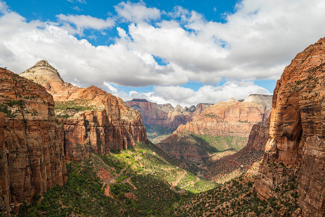 Schluchten in Zion-Nationalpark, Utah, Vereinigte Staaten von Amerika, Nordamerika