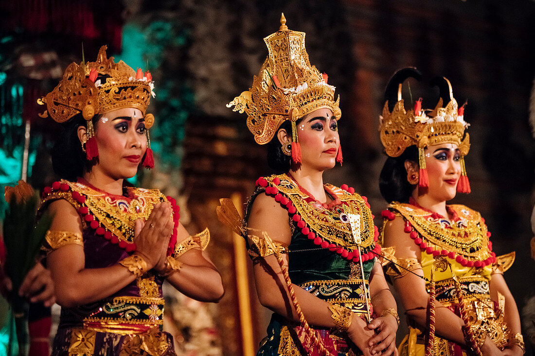Traditionelle balinesische Tanzperformance, Ubud, Bali, Indonesien, Südostasien, Asien
