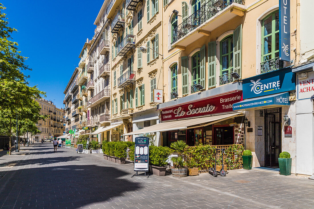 Straßenszene in Nizza, Alpes Maritimes, Côte d'Azur, Französische Riviera, Provence, Frankreich, Mittelmeer, Europa