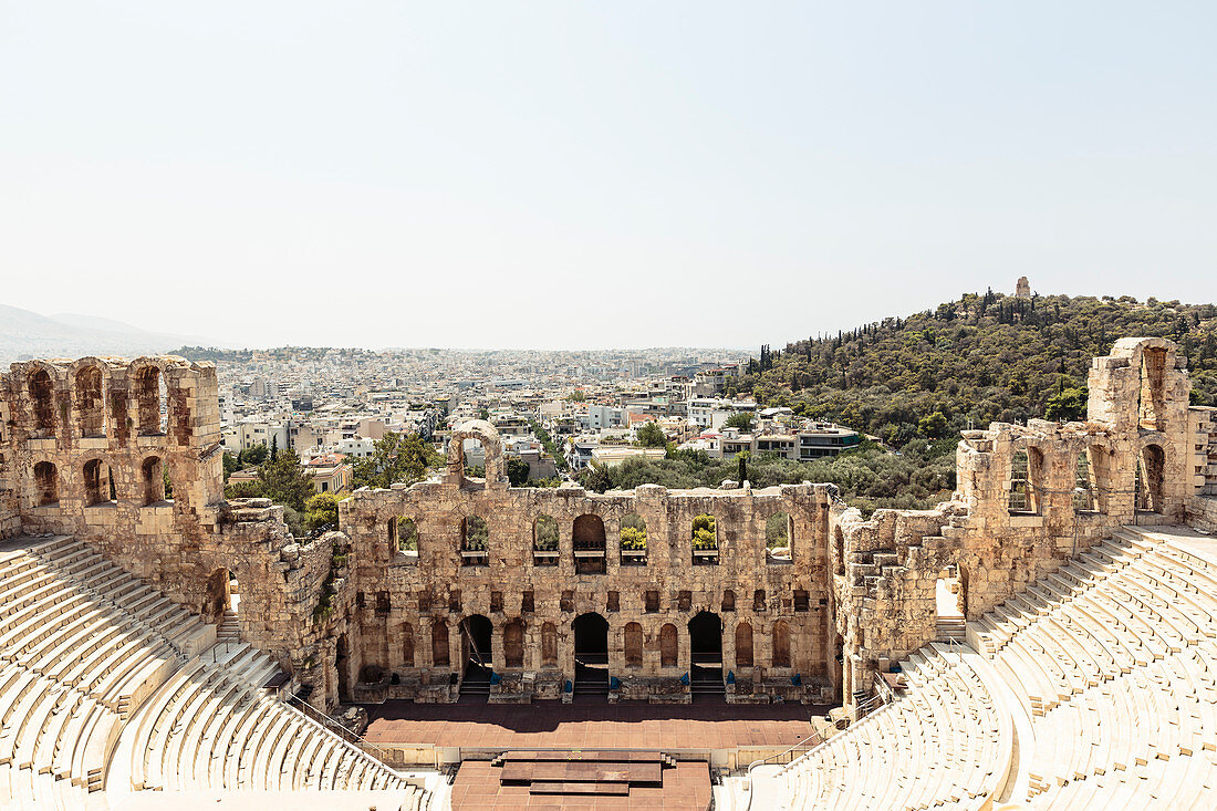 Odeon des Herodes Atticus Theater am Fuß des Akropolis-Felsens, Athen, Griechenland