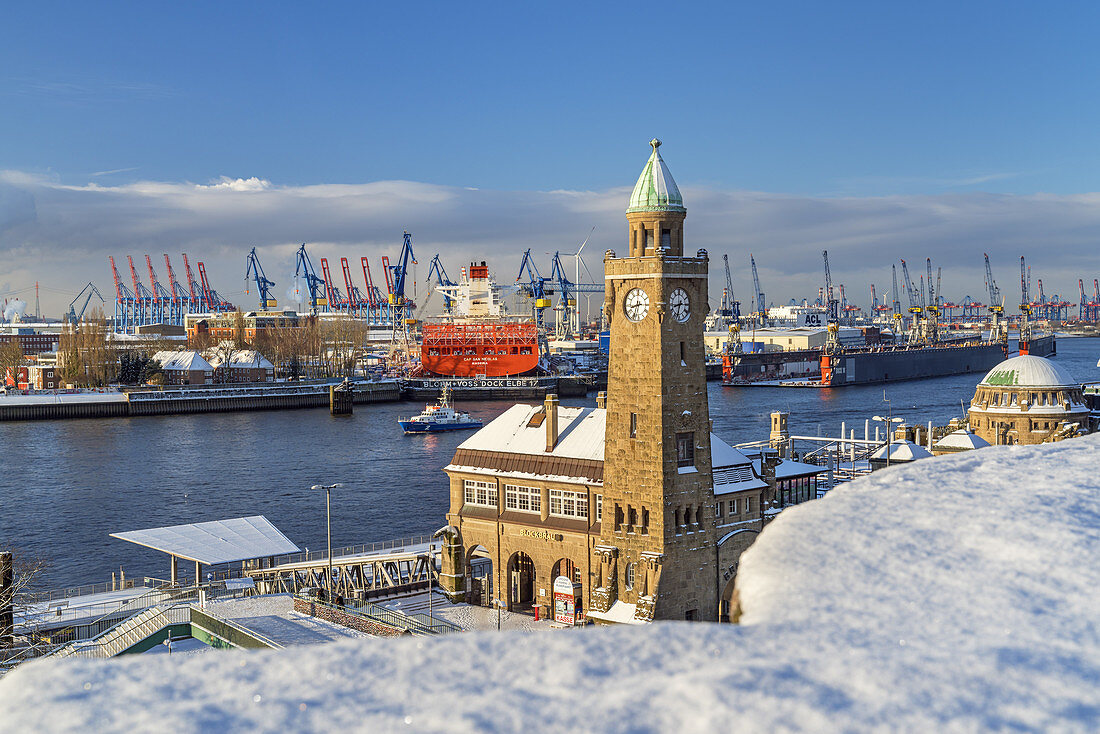 View of the Pegelturm at the St. Pauli Landungsbrücken and the Port of Hamburg, Hanseatic City of Hamburg, Northern Germany, Germany, Europe