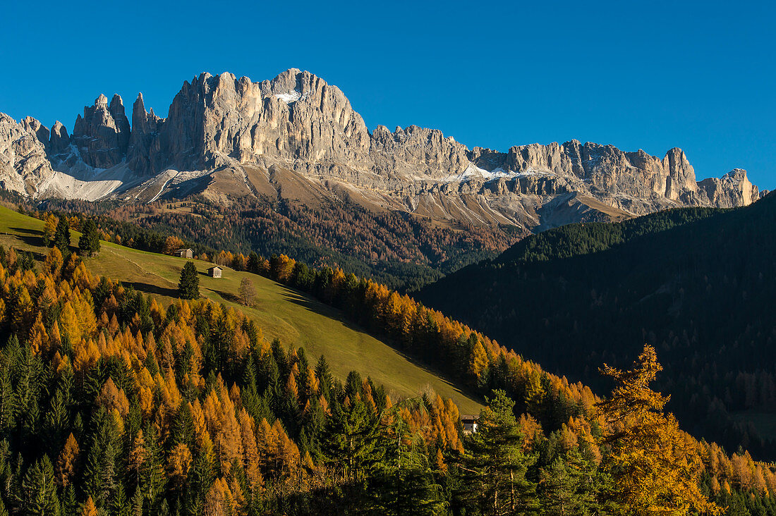 Wuhn Weiher unterm Rosengarten in den Südtiroler Dolomiten, Tierser Tal, UNESCO Weltnaturerbe, Italien