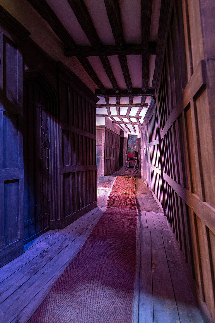 THE HALLWAYS OF THE LEAKY CAULDRON, STUDIO TOUR LONDON, THE MAKING OF HARRY POTTER, WARNER BROS, LEAVESDEN, UNITED KINGDOM