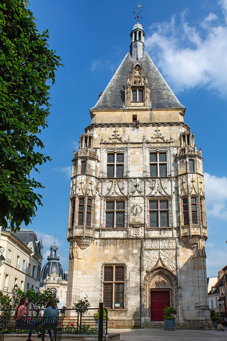 Fassade des Belfry, ehemaliges Rathaus aus dem 16. Jahrhundert, 1537 fertiggestellt, Stadt Dreux, Eure-Et-Loir, Frankreich