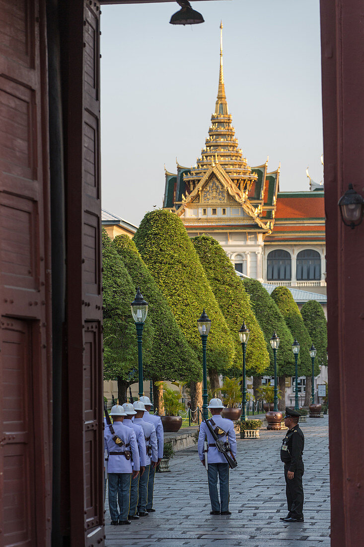 Wat Phra Kaeo oder Tempel des Smaragd-Buddha auf dem königlichen Palastgelände, Bangkok, Thailand, Asien