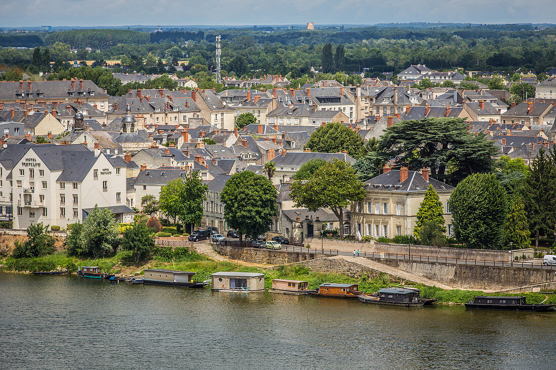 LOIRE RIVER, SAUMUR, MAINE ET LOIRE, (49), LOIRE REGION, FRANCE