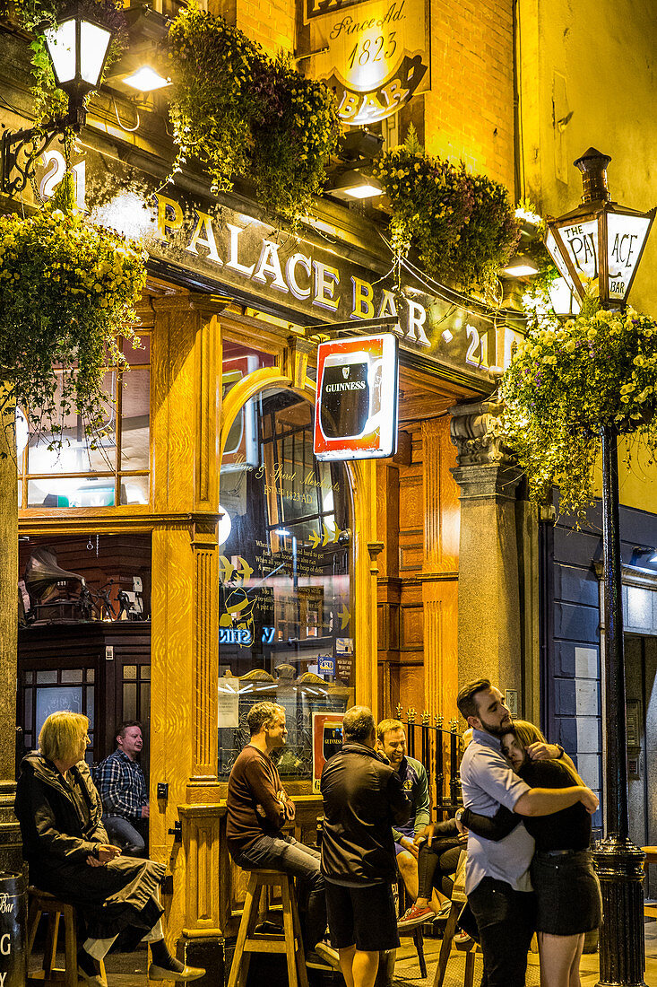 The Palace Bar', Pub und Restaurant, Terrasse, Fleet Street, Dublin, Irland