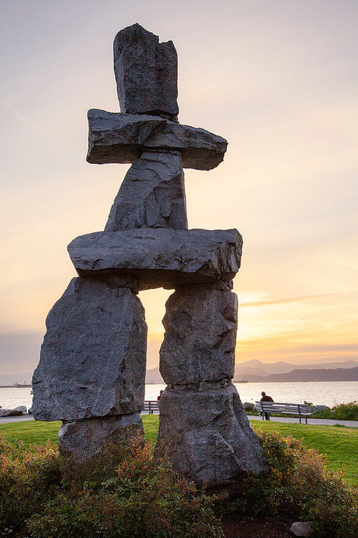 Vancouver, English Bay, Inushuk bei Sonnenuntergang, Kanada