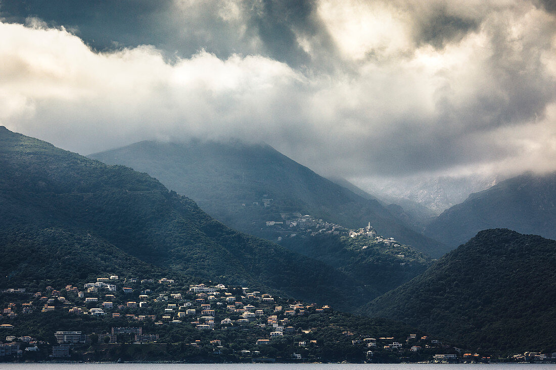 Bergdörfer in Korsika, Frankreich