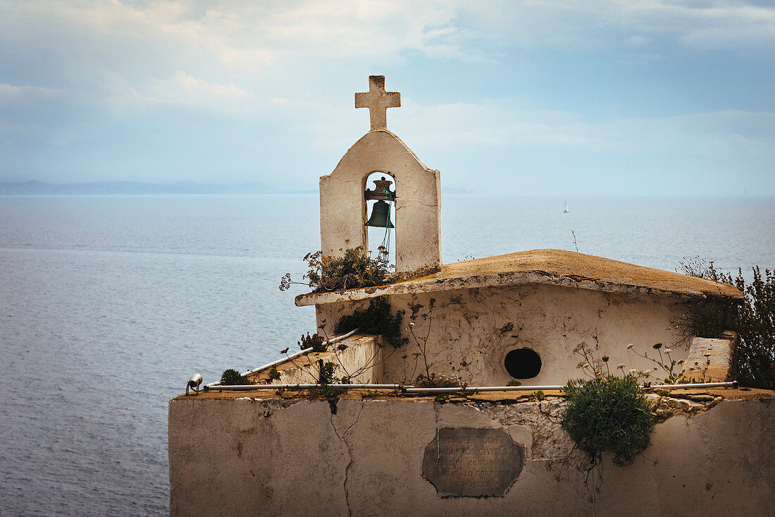 Alte Kapelle bei Bonifacio, Korsika, Frankreich