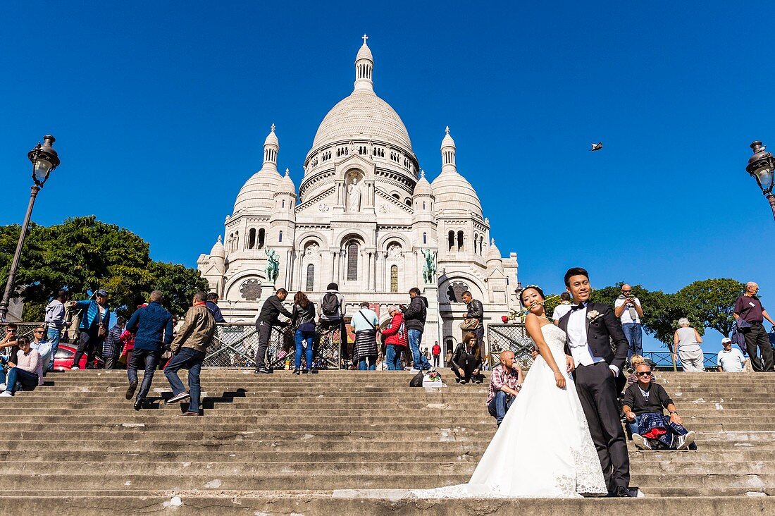 France, Paris, the hill of Montmartre and the Sacre Coeur