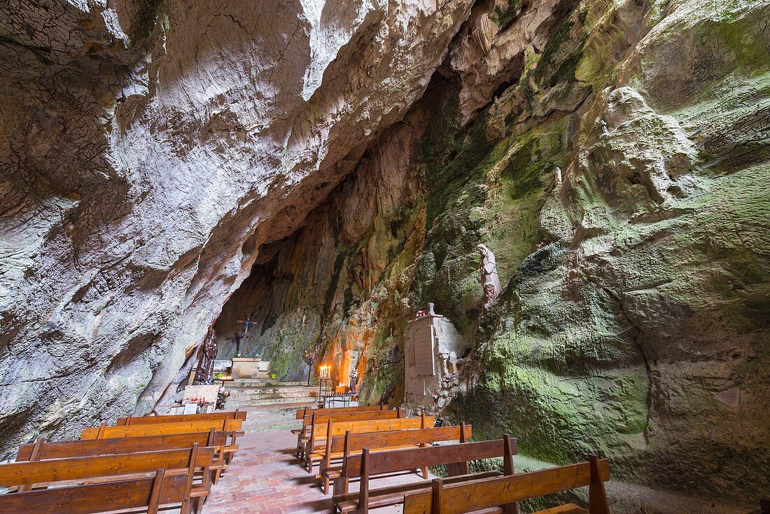 France, Pyrenees Orientales, Saint Paul de Fenouillet, Galamus Gorges between Aude and Pyrenees Orientales, 15th century Saint-Antoine de Galamus hermitage