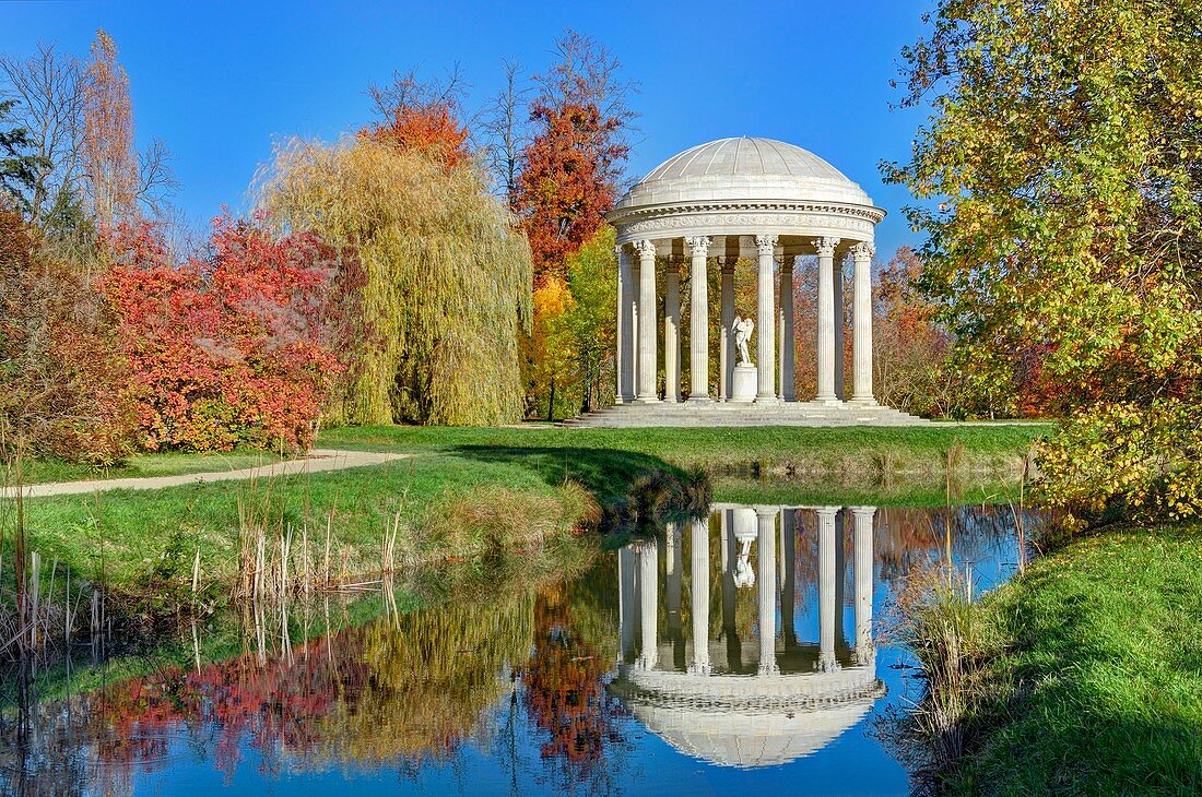 Frankreich, Yvelines, Versailles, Schloss von Versailles, UNESCO Weltkulturerbe, Marie Antoinettes Anwesen, Gärten des Petit Trianon, der Tempel der Liebe