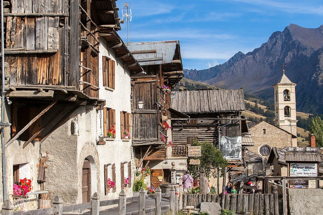 Frankreich, Hautes Alpes, Parc Naturel Regional du Queyras (Regionaler Naturpark Queyras), Heiliger Veran, bezeichnet als Les Plus Beaux Villages de France (Die schönsten Dörfer Frankreichs), höchstgelegene bewohnte Gemeinde Europas (2042m)