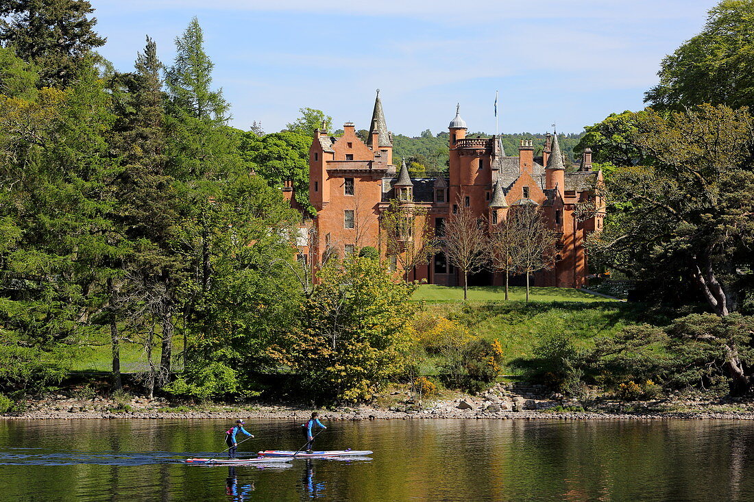 Aldourie Castle Estate, Loch Ness, Dores, Highlands