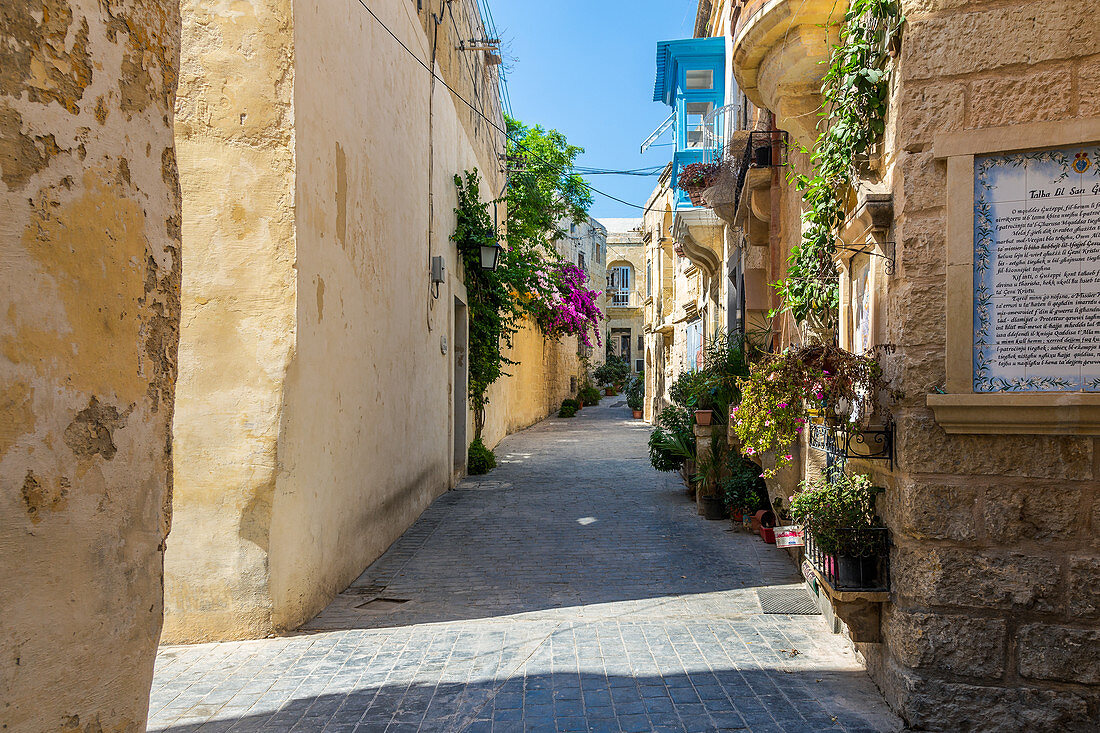 The colorful streets of Rabat, Malta
