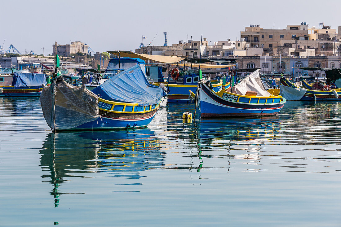 Fischerboote am Hafen von Marsaxlokk auf Malta