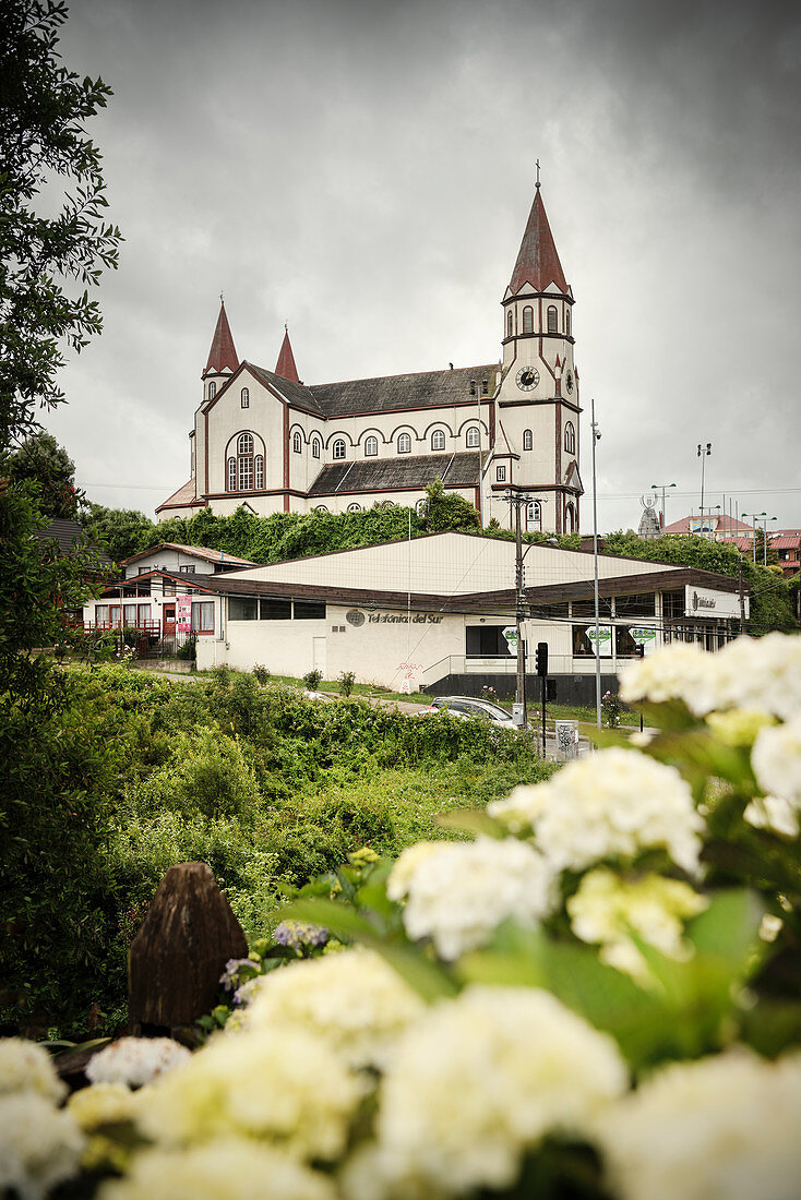 Iglesia del Sagrado Corazón de Jesús, Puerto Varas, Region de los Lagos, Chile, South America