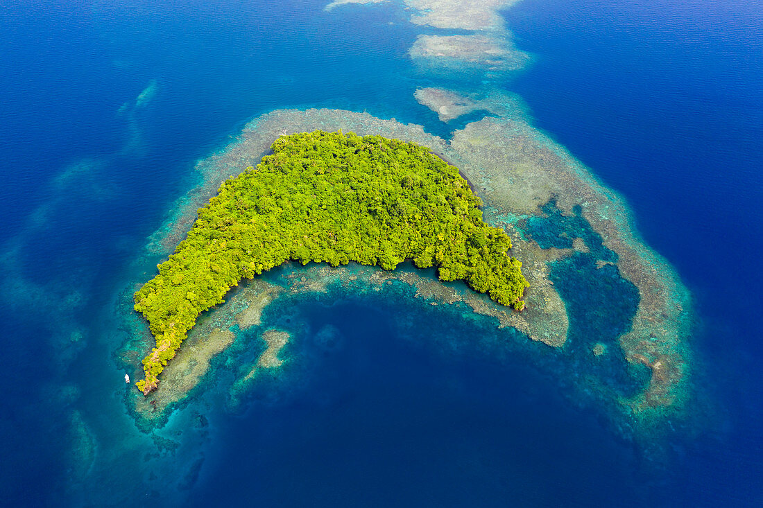 Blick auf die Inseln der Kimbe Bay, New Britain, Papua Neuguinea
