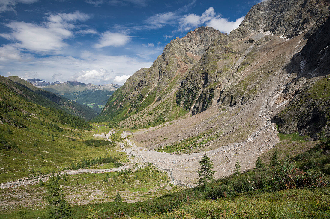 Gradenbach im Gradental im Nationalpark Hohe Tauern, Blick auf Gradenmoos, Österreich