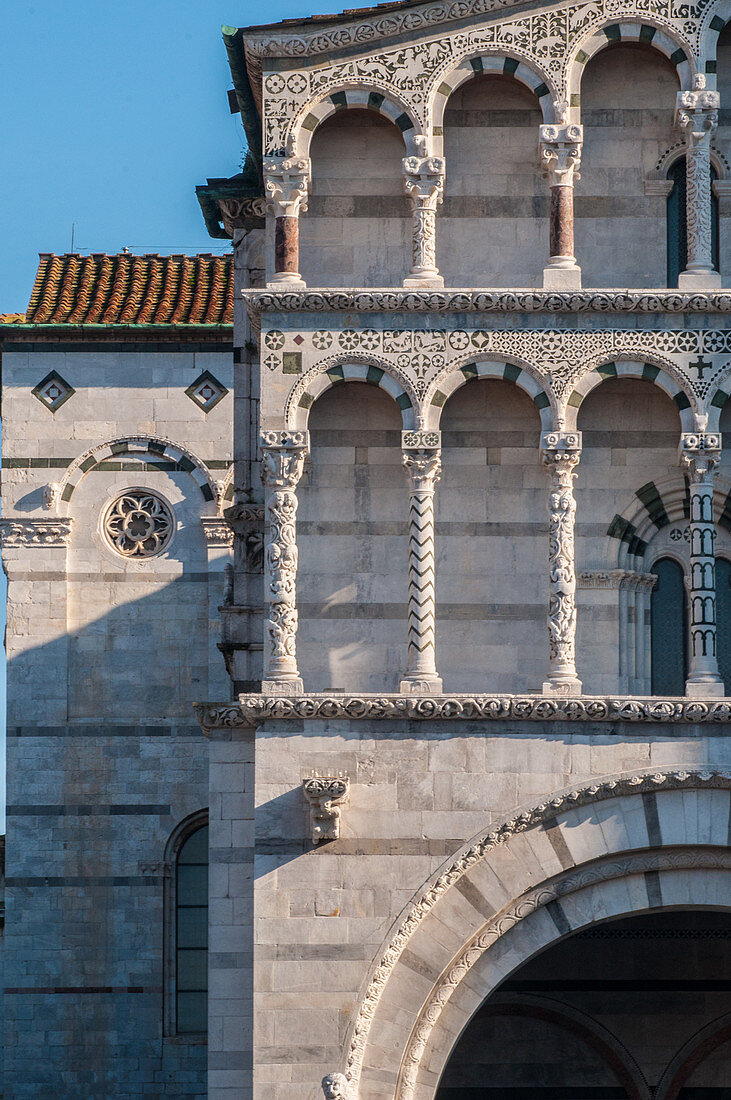 Detail der Kirche San Michele, Lucca, Toskana, Italien