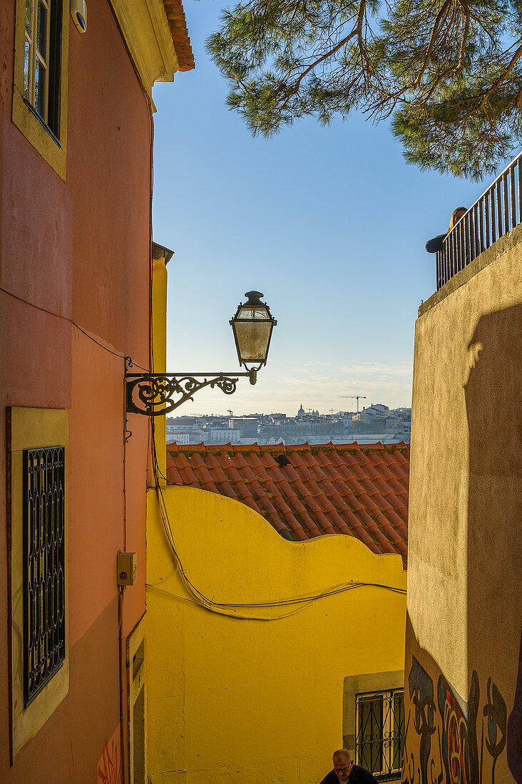 Ausblick in den Gassen von Lissabon, Portugal