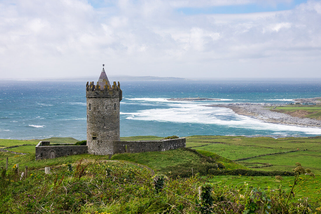 Doonagore Castle, Doolin, County Clare, Ireland, Europe