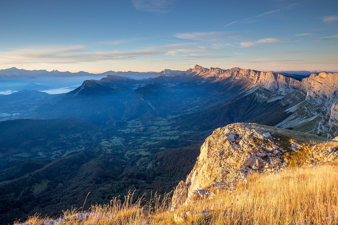 Frankreich, Isère, Regionaler Naturpark Vercors, östliche Höhenzug des Vercors, Panorama vom Moucherolles-Pass aus (2060m)