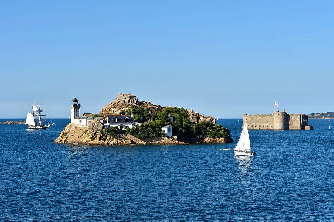 France, Finistere, Morlaix bay, Carantec, Louet island and Taureau castle