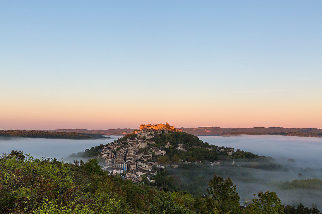 France, Tarn, Cordes sur Ciel, stop on the route of Santiago de Compostela