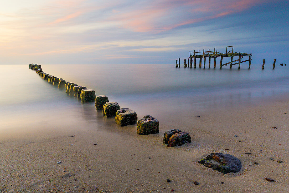 Strand von Uniescie an der Ostsee, Westpommern, Polen