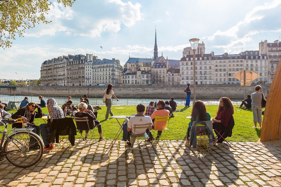 Frankreich, Paris, UNESCO-Weltkulturerbegebiet, Parc Rives de Seine, Neubau der Uferpromenaden, am 02.04.2017 eingeweiht