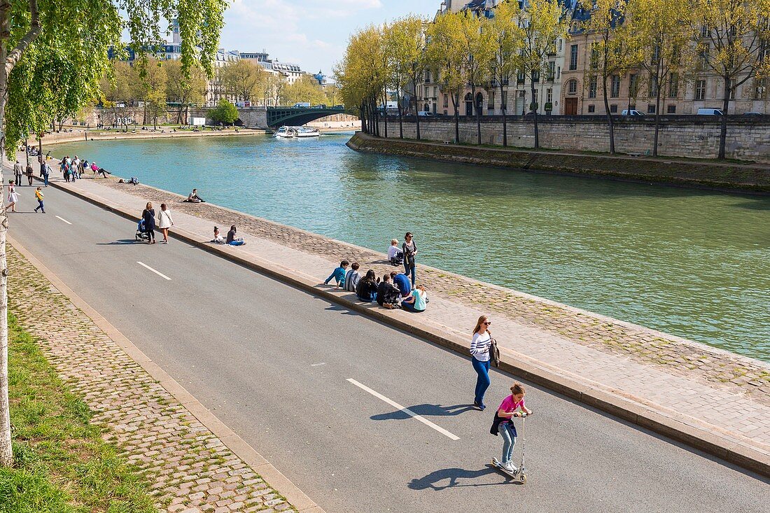 Frankreich, Paris, UNESCO-Weltkulturerbegebiet, Parc Rives de Seine, Neubau der Uferpromenaden, am 02.04.2017 eingeweiht