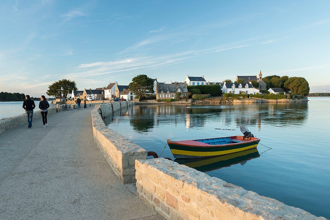 Frankreich, Morbihan, Belz, Fluss Etel, Saint Cado bei Sonnenuntergang