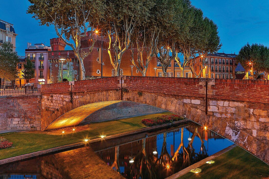 France, Pyrenees Orientales, Perpignan, Castillet, bridge on La Basse night