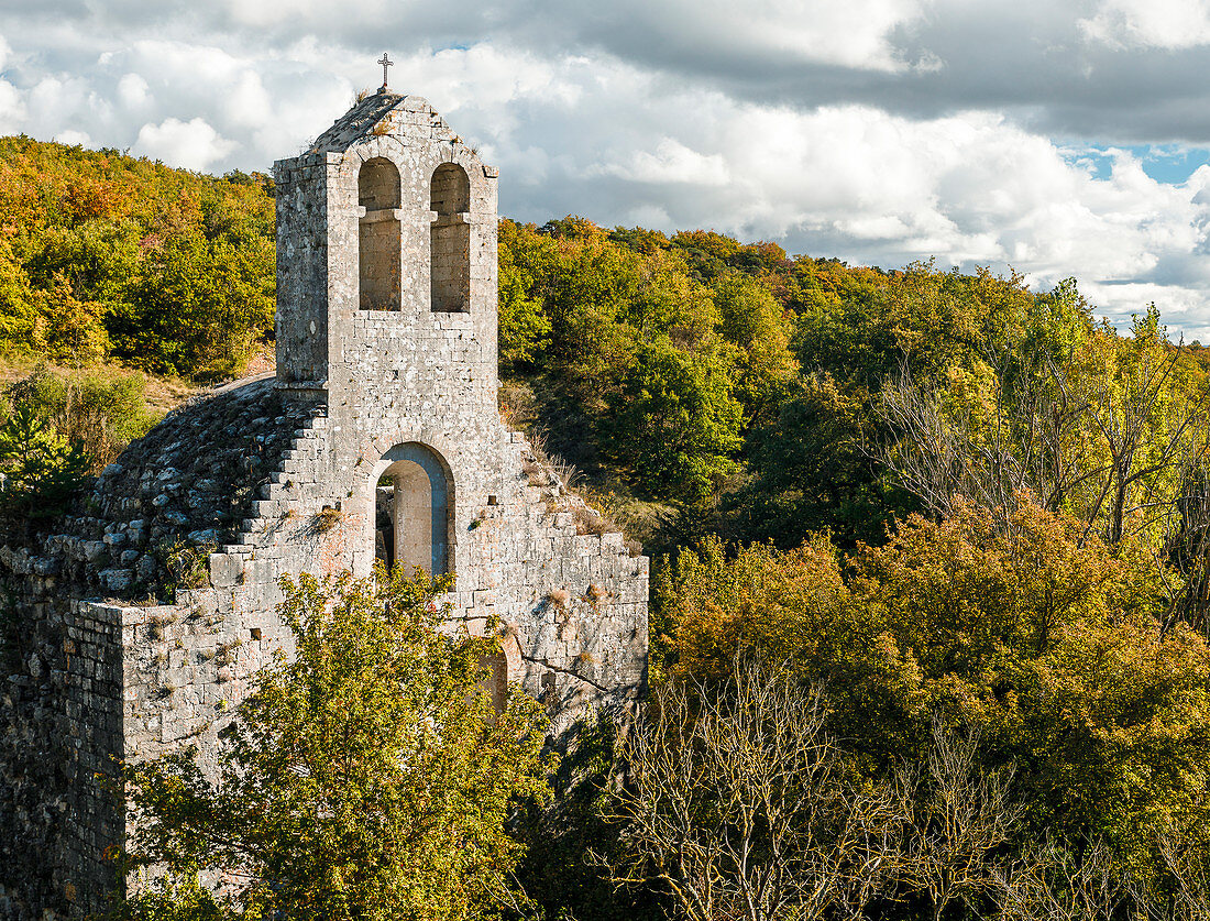 Altes Kloster Prieuré d’Aleyrac, Département Drôme, Frankreich