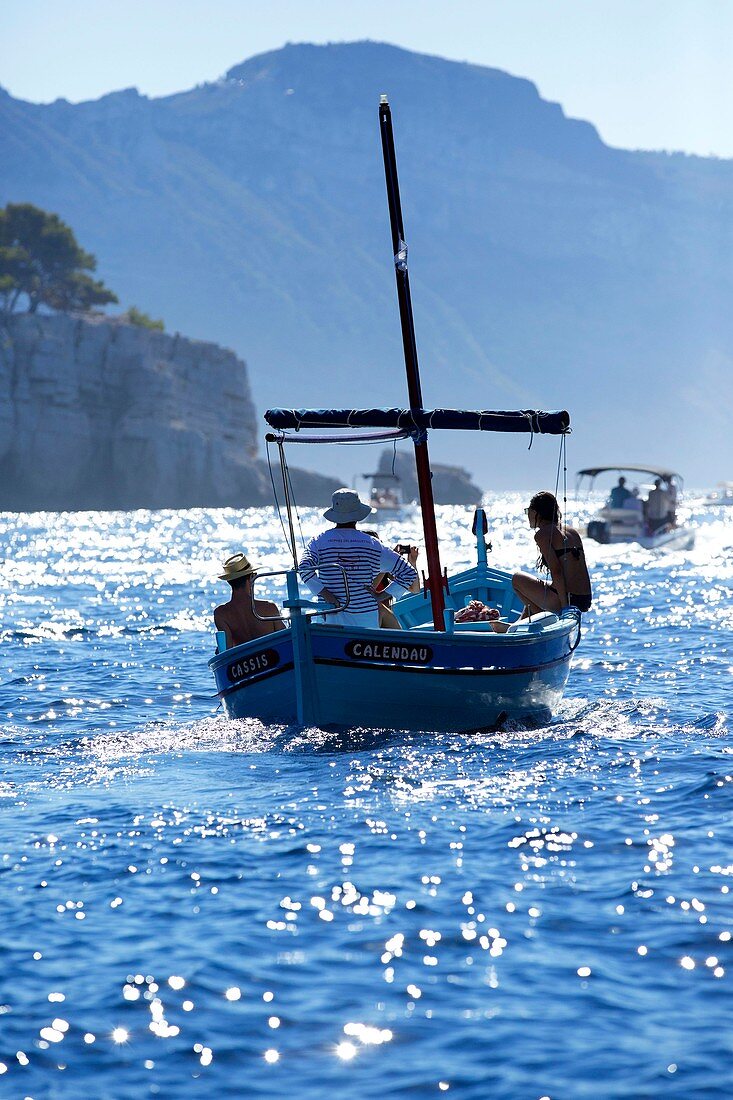 Frankreich, Bouches-du-Rhône, Calanques-Nationalpark, Marseille, Cassis und Cape Canaille im Hintergrund