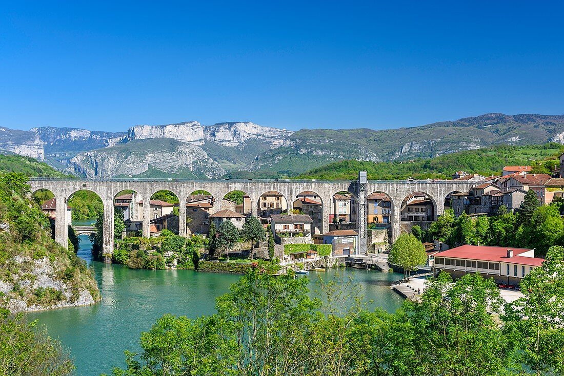 France, Drome, Saint-Nazaire-en-Royans, the aqueduct built in 1876, 35 meters high and 235 meters long, is converted into pedestrian path, Vercors massif in the background