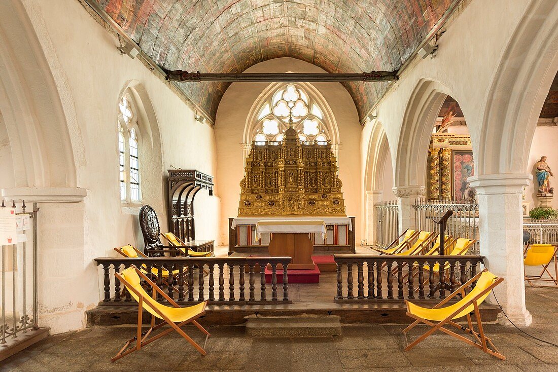 Frankreich, Côtes-d'Armor, Châtelaudren, Innenraum der Kapelle Notre Dame du Tertre