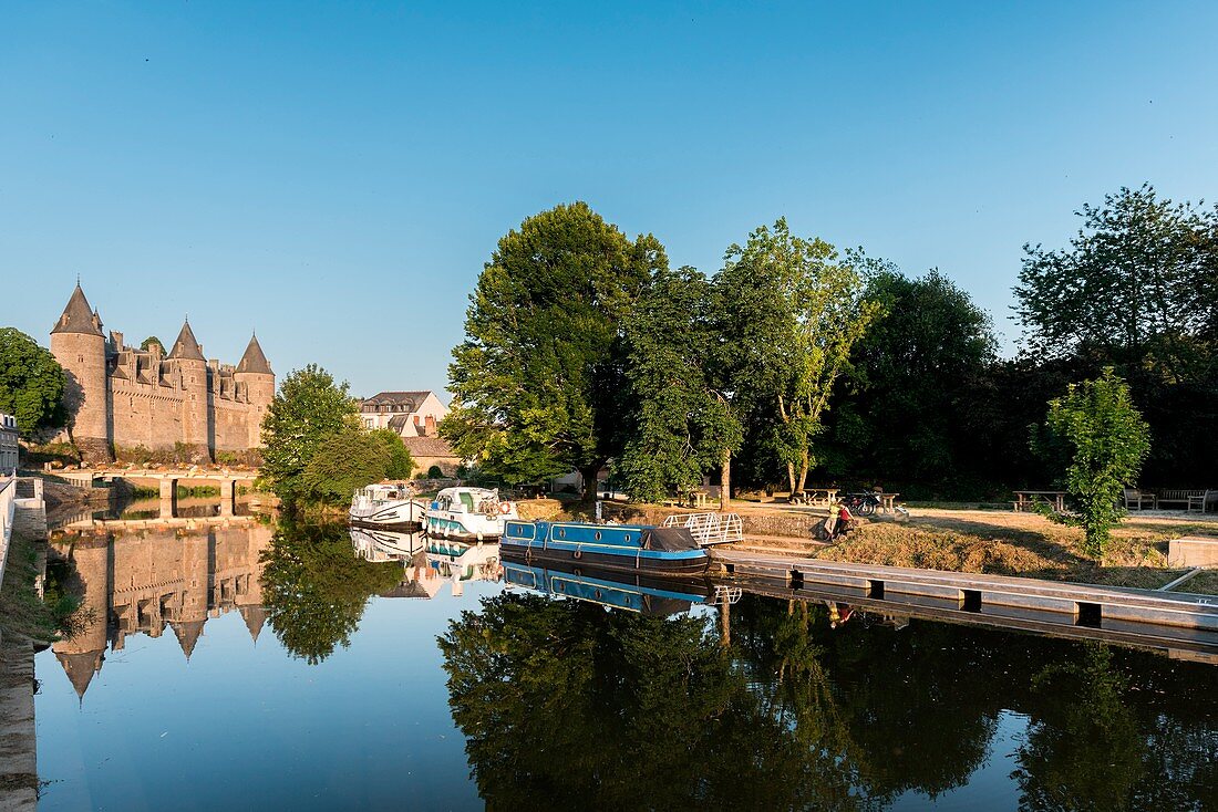 France, Morbihan, Josselin, canal Nantes to Brest