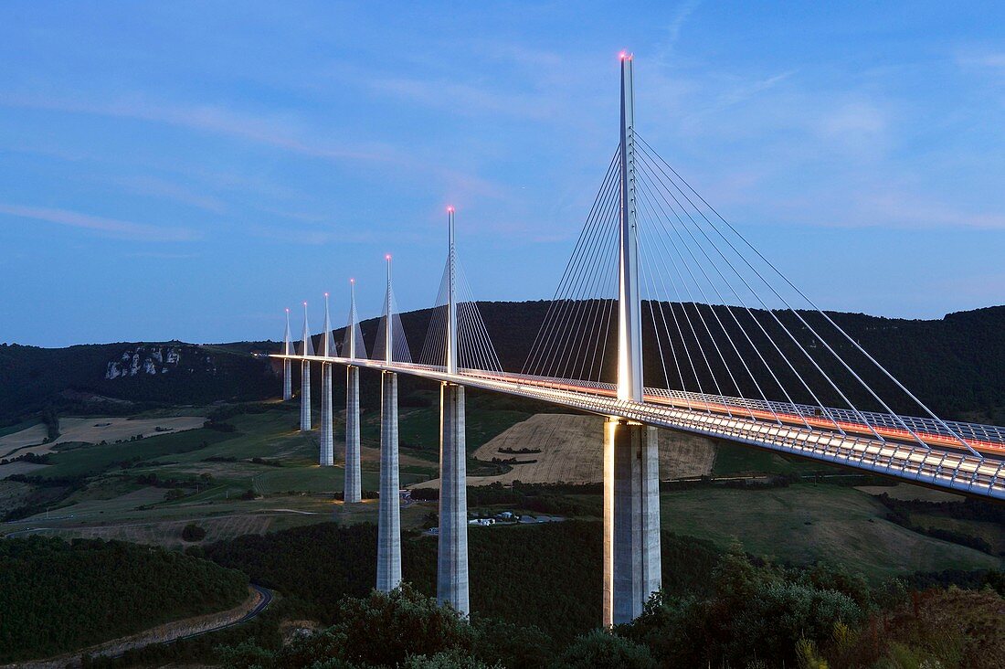 France, Aveyron, Parc Naturel Regional des Grands Causses (Natural Regional Park of Grands Causses), Millau viaduct by architects Michel Virlogeux and Norman Foster, between Causse du Larzac and Causse de Sauveterre above Tarn river