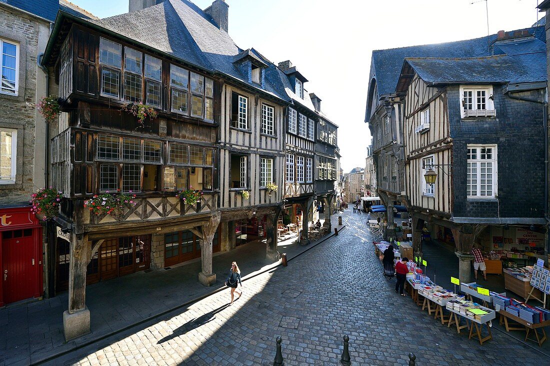 France, Cotes d'Armor, Dinan, the old town, timbered houses, Merciers square