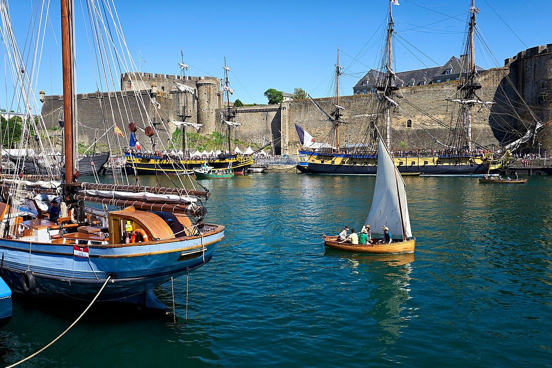 Frankreich, Finistère, Brest, Les Fetes Maritimes 2016, der Hafen.