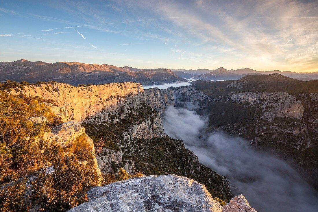 France, Alpes de Haute-Provence, regional natural reserve of Verdon, Grand Canyon of Verdon, cliffs of the Barres of Escalès seen by the belvedere of Pas de la Bau