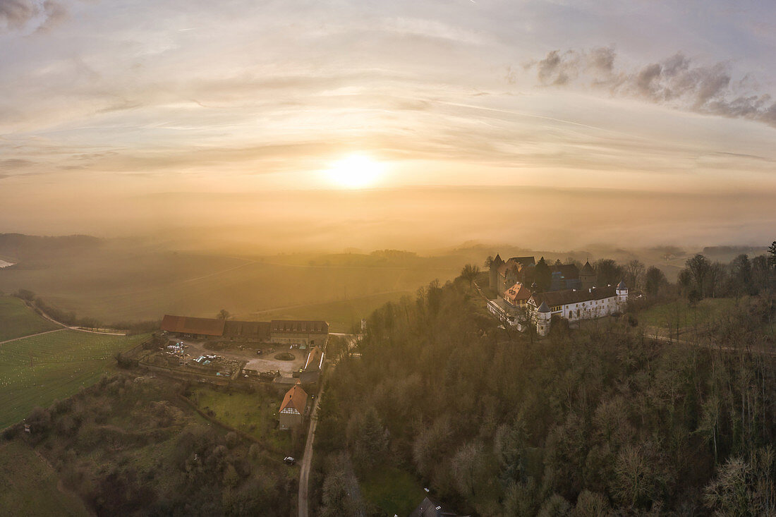 View of Frankenberg Castle at sunset, Reusch, Weinparadies, Neustadt an der Aisch, Middle Franconia, Franconia, Bavaria, Germany, Europe