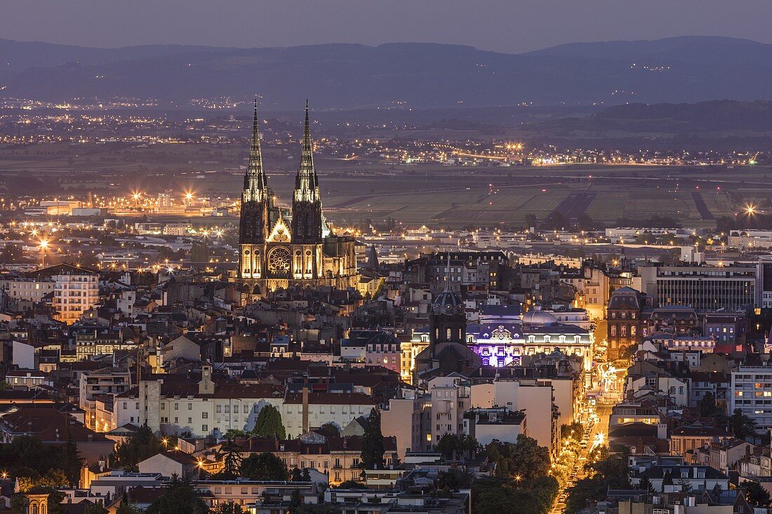 France, Puy de Dome, Clermont Ferrand, view of Notre Dame de l'Assomption and its arrows