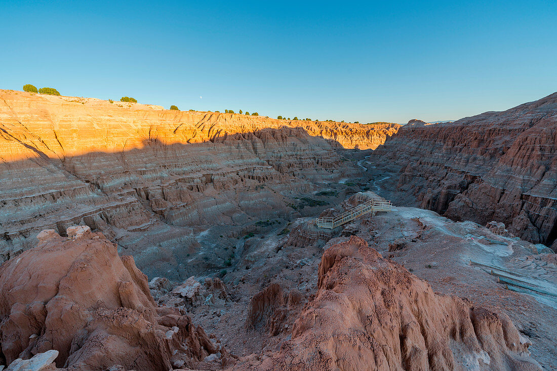 Sunset at Miller Point Overlook, Cathedral Gorge State Park, Panaca, Lincoln County, Nevada; Usa