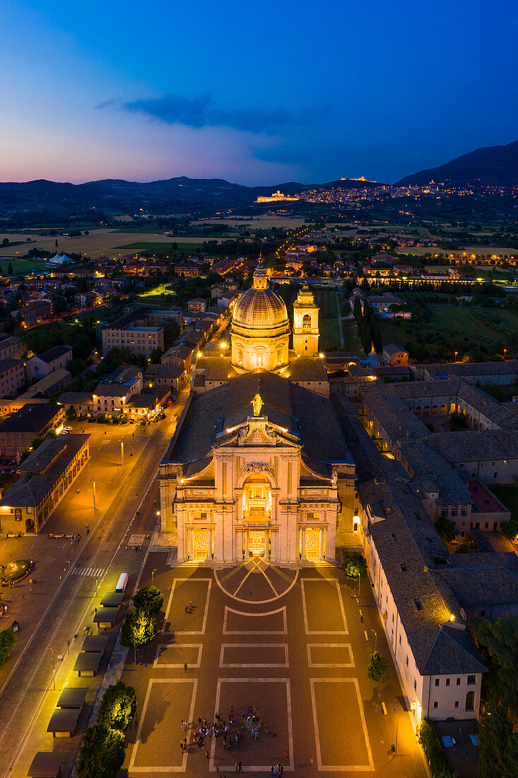 Die Basilika der Heiligen Maria der Engel, Assisi, Region Perugia, Umbrien, Europa